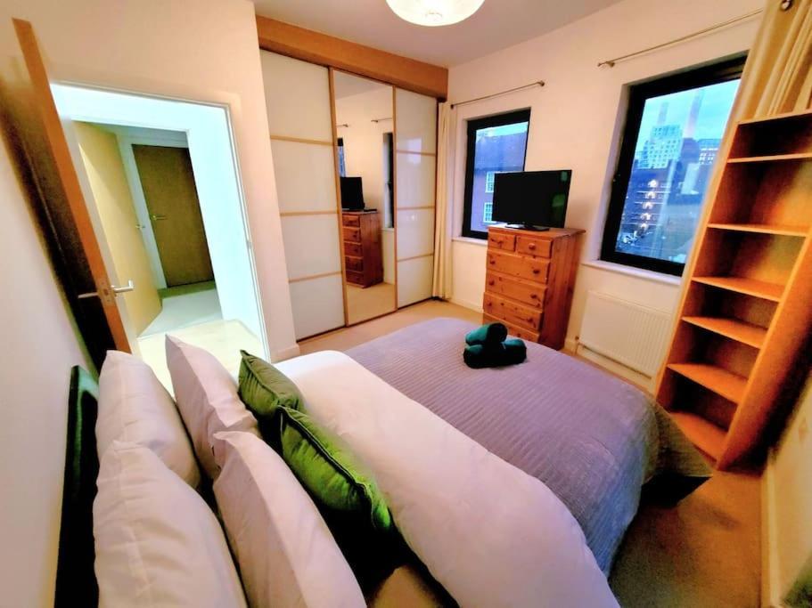 Battersea Power Station Suite ロンドン エクステリア 写真